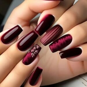 🔥3/$21 Elegant Burgundy Press On Nail Set